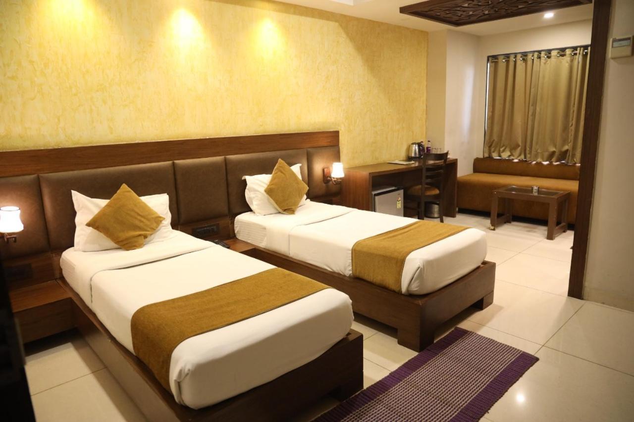 Hotel La Pearl Naiapura المظهر الخارجي الصورة